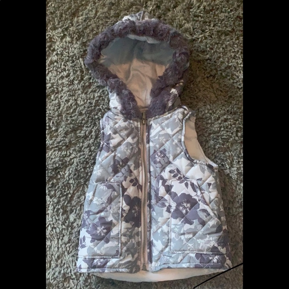 Kids hooded vest